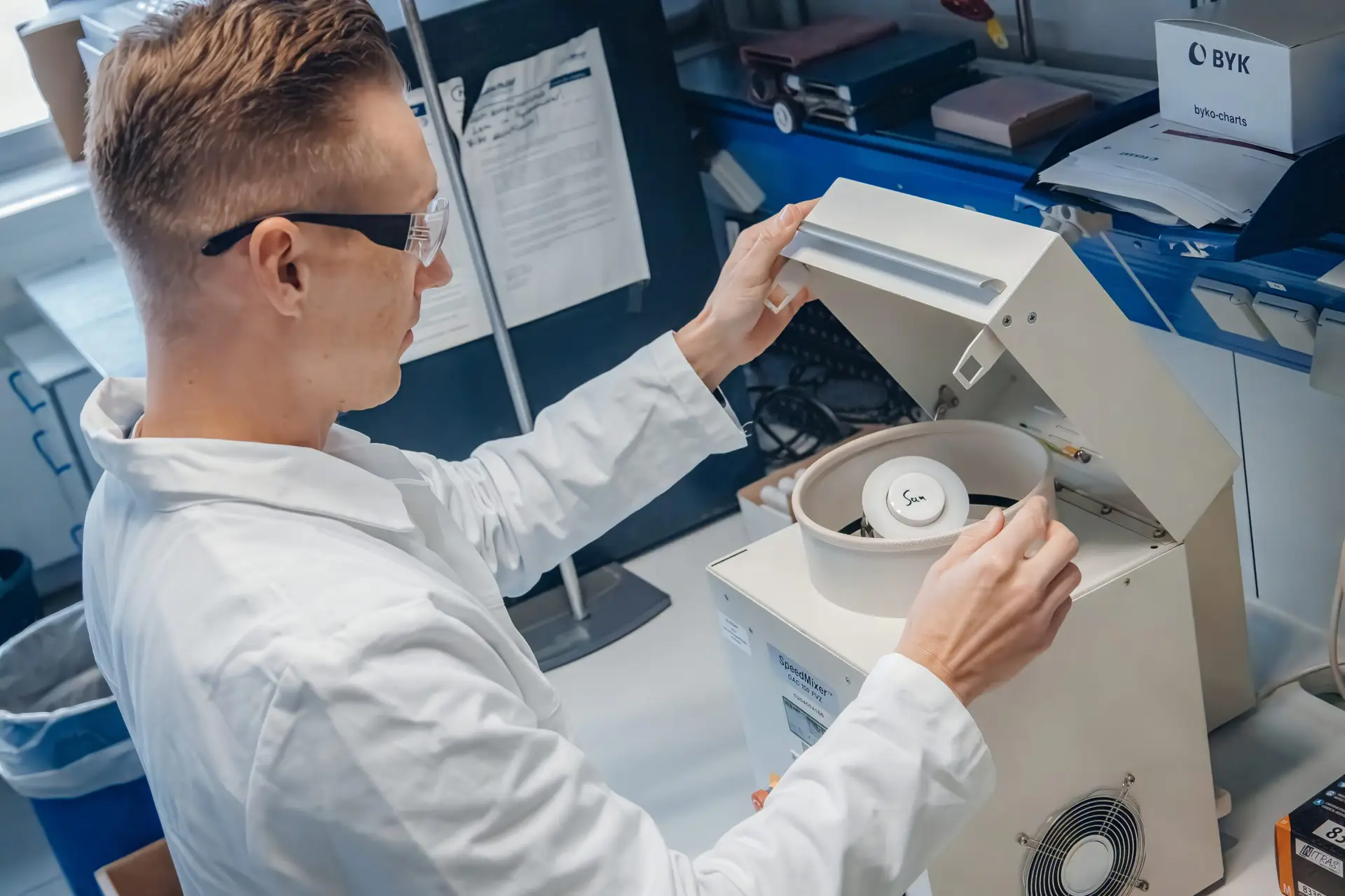 Cosmetic chemist mixing
